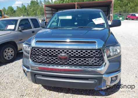 2018 Toyota Tundra Sr5 5.7L V8 из США, поврежденный, VIN 5TFDW5F17JX722832